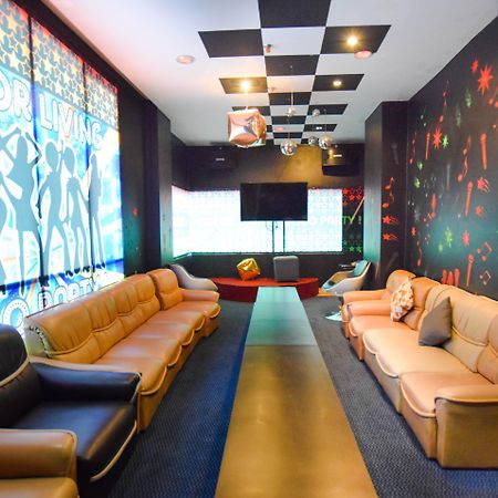 The Color Living Hotel Samut Prakan Exterior photo