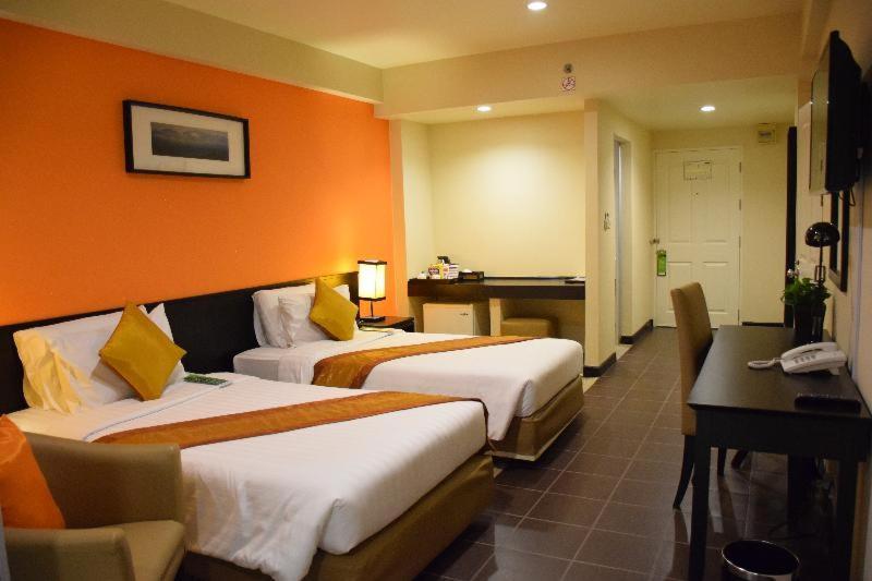 The Color Living Hotel Samut Prakan Room photo